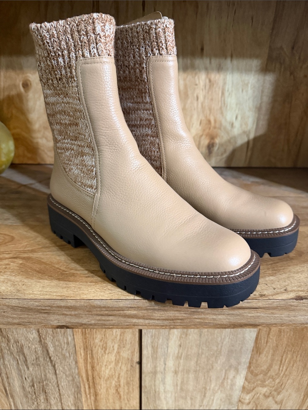 New Sam Edelman Chelsea boot